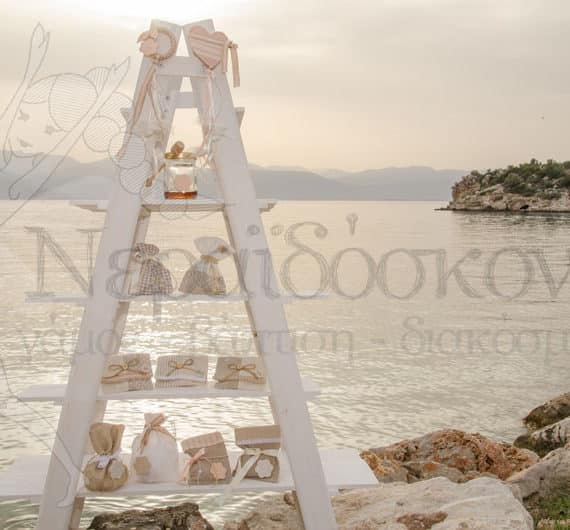 xeiropoiites-mpomponieres-gamou